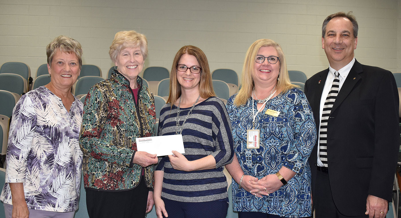 Joy Goldberg, Foundation board member and chair of the foundation’s scholarship committee; Priscilla McKenney, ORICL board president; Roane State student Amy Cox, one of the scholarship winners; Pam Rudnitzki, scholarship specialist for the Roane State Foundation; and David Bradshaw, chairman of the Roane State Foundation.