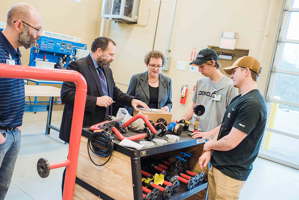 News: Pipe rack built by TCAT-Harriman students will help Roane State ...