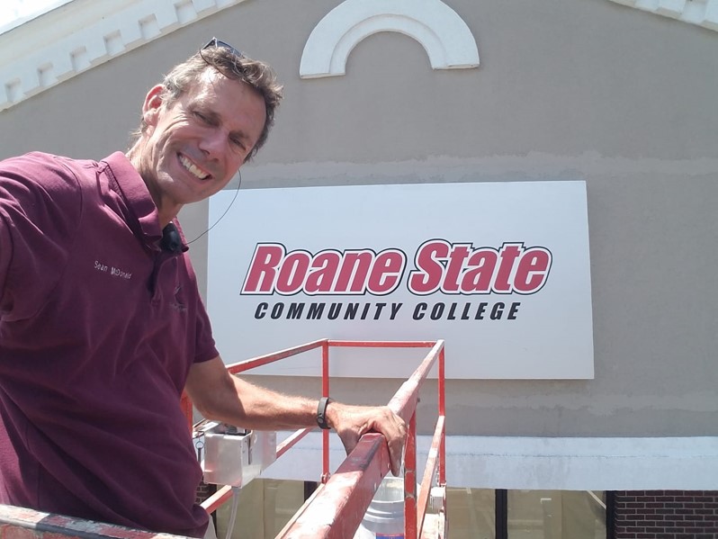 Sign installed on new Roane State location in Clarkrange.