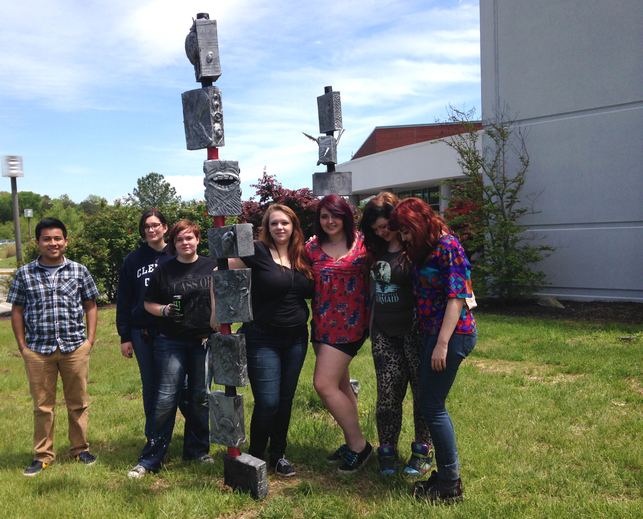  Oak Ridge High School ceramics students and Roane State art students collaborated to create a sculpture on display at the college’s Oak Ridge campus. From left are Kevin Rodriguez, Moire Gabor, Liv Shepherd, Skyelar Bryson, Ceara Wallus, Katie Stewart and Miranda Conger
